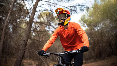 Insta360 X4 Air Starter Bundle | najlżejsza kamera 8K 360° zestaw startowy