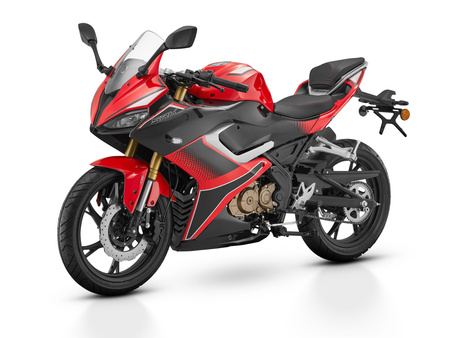 MOTOCYKL QJMOTOR SRK 125R