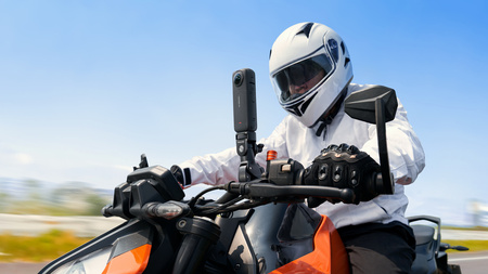 KAMERA INSTA360 X4 MOTORCYCLE BUNDLE INSTA 360