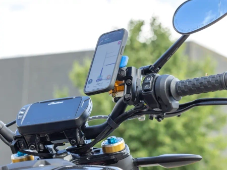 PODSTAWA MONTOWANA W OBEJMIE POMPY HAMULCA/SPRZĘGŁA QUAD LOCK®