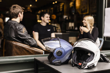 INTERKOM CARDO SPIRIT DUO – ZESTAW 2 INTERKOMÓW BLUETOOTH NA DWA KASKI