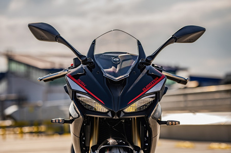 MOTOCYKL QJMOTOR SRK 125R