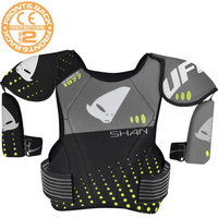 UFO OSŁONA KLATKI PIERSIOWEJ SHAN Z RAMIONAMI KOLOR SZARY (CE LEVEL 2)