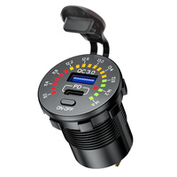 BIKETEC MOTOCYKLOWE PODWÓJNE GNIAZDO USB Typ-C + USB QC 3.0 - 40 W POWER DELIVERY Z WOLTOMIERZEM MONTAŻ NA POWIERZCHNIE PŁASKĄ (OWIEWKA, KUFER)