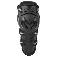 POLISPORT NAKOLANNIKI OCHRANIACZE KOLAN MODEL DEVIL Z ZAWIASEM KOLOR CZARNY ROZMIAR UNIWERSALNY